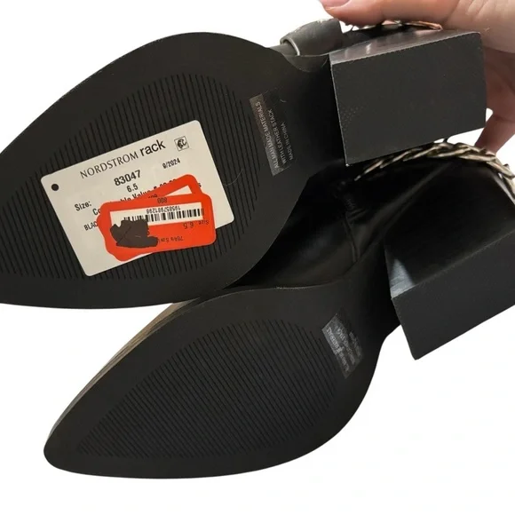 Dolce Vita Keeler Chain Harness Moto Ankle Boots Black Stacked Heel 6.5 New - Picture 10 of 10